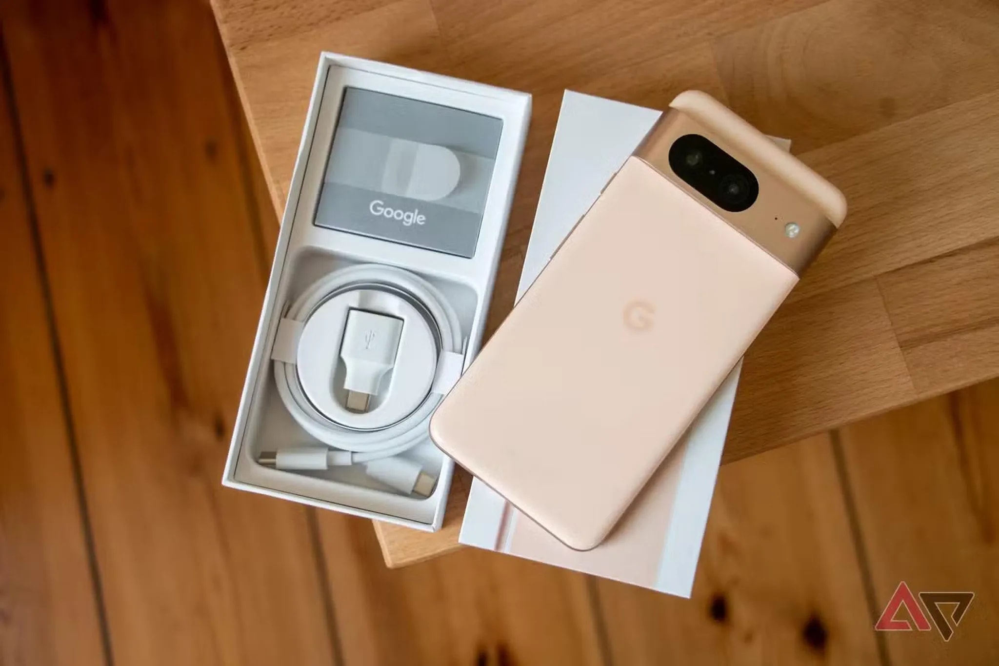 google-pixel-8-whats-in-the-box