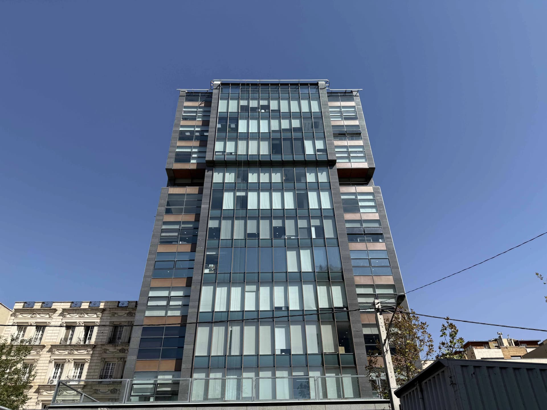 عکسهای گرفته شده با دوربین اصلی آیفون ۱۶ پرومکس